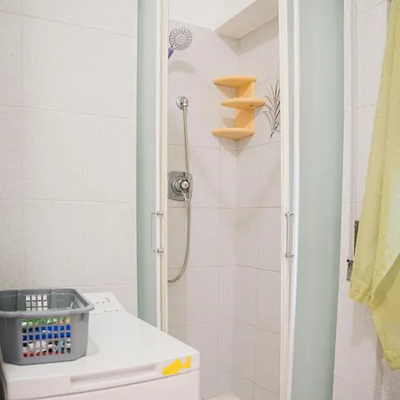 039c- Casa Residenziale A A 5 Minuti Dal Mare * לאווניה