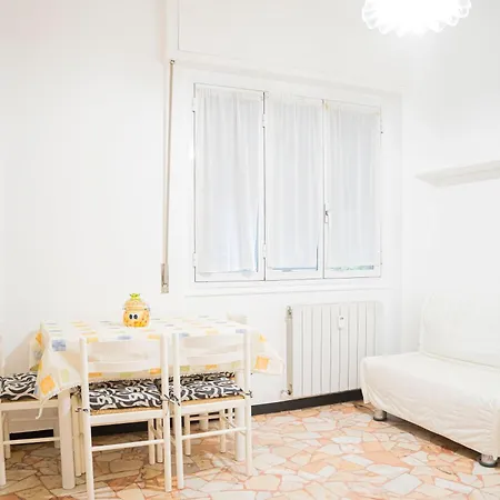 039c- Casa Residenziale A A 5 Minuti Dal Mare דירה *